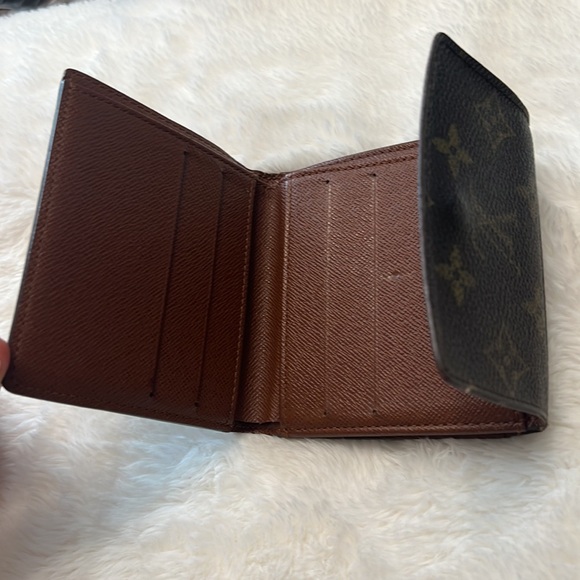 Louis Vuitton Monogram Portefeiulle Elise Trifold Wallet - Picture 8 of 11